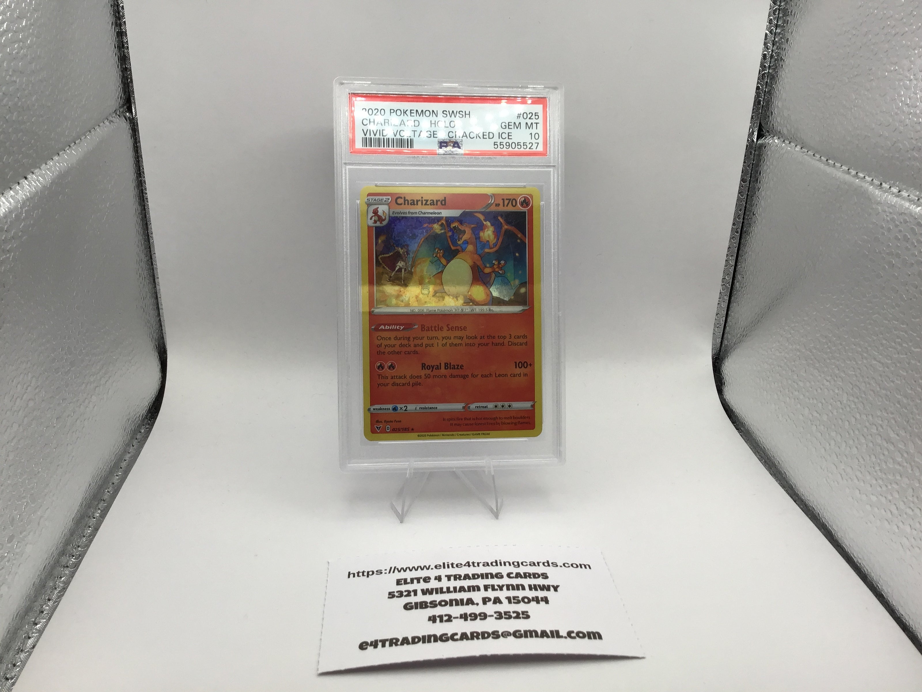 Charizard [Cracked Ice] #25 Pokemon Vivid Voltage (PSA 10)
