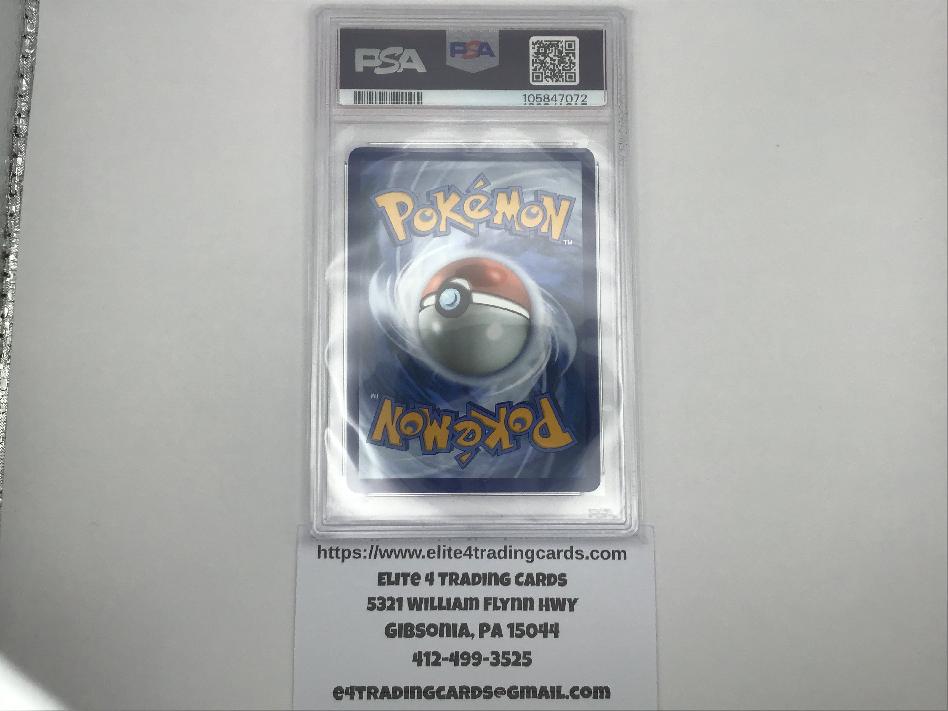 Umbreon ex #161 Pokemon Prismatic Evolutions (PSA 8.5)