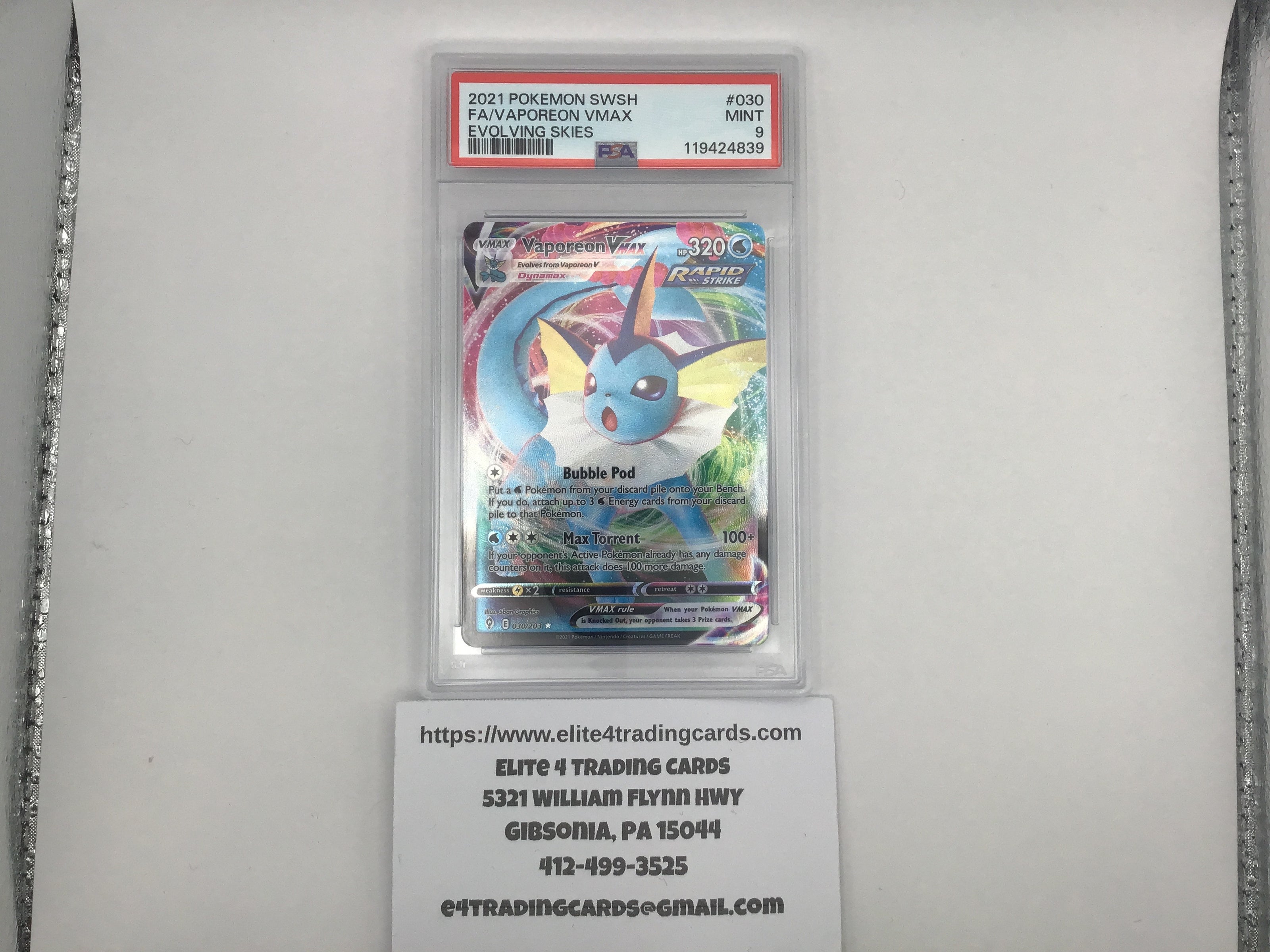 Vaporeon VMAX #30 Pokemon Evolving Skies (PSA 9)