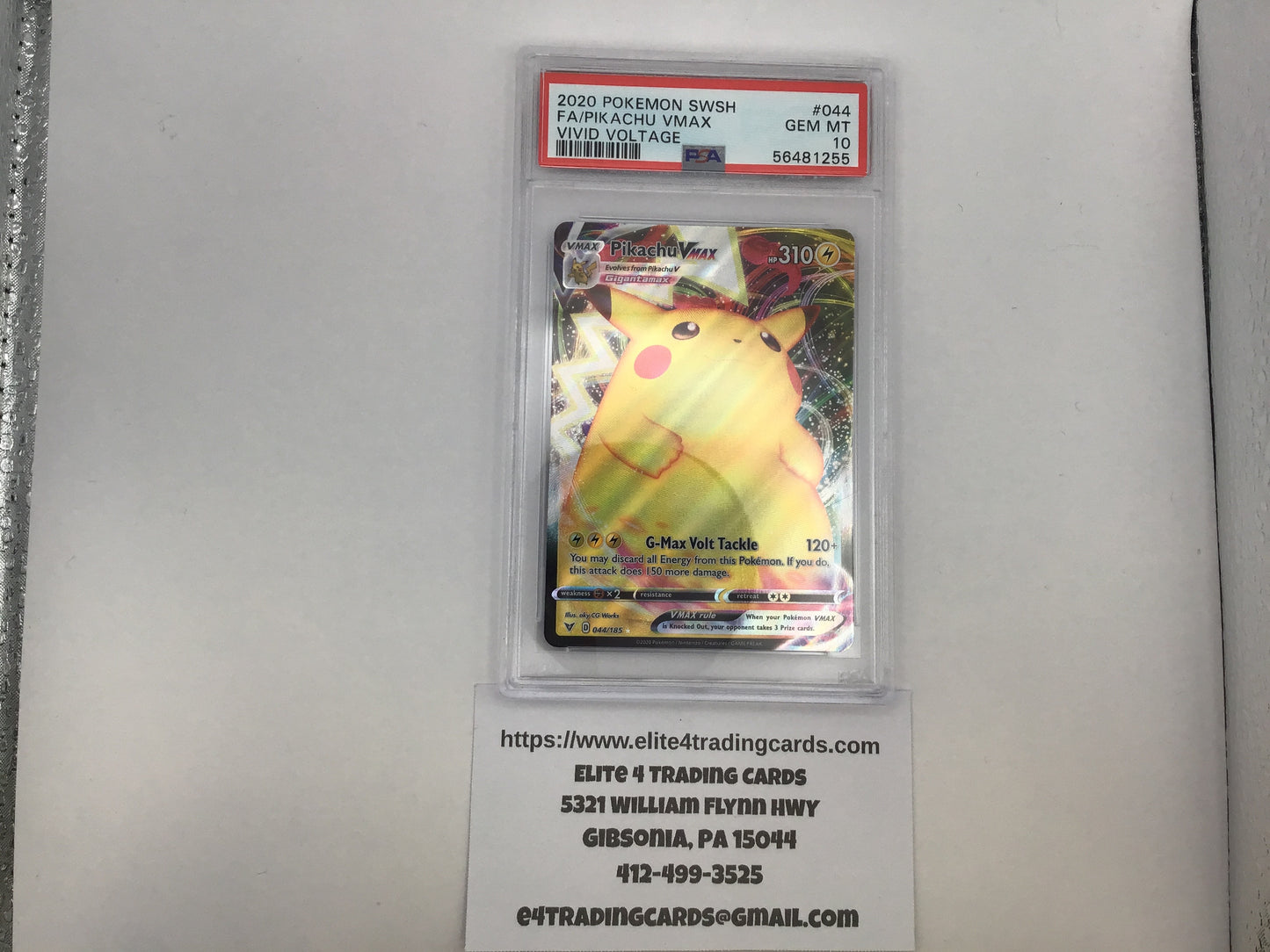 Pikachu VMAX #44 Pokemon Vivid Voltage (PSA 10)