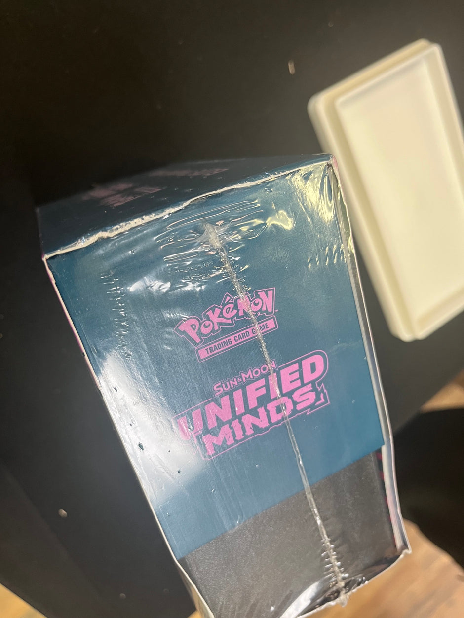 Unified Minds Elite Trainer Box - SM - Unified Minds (SM11)