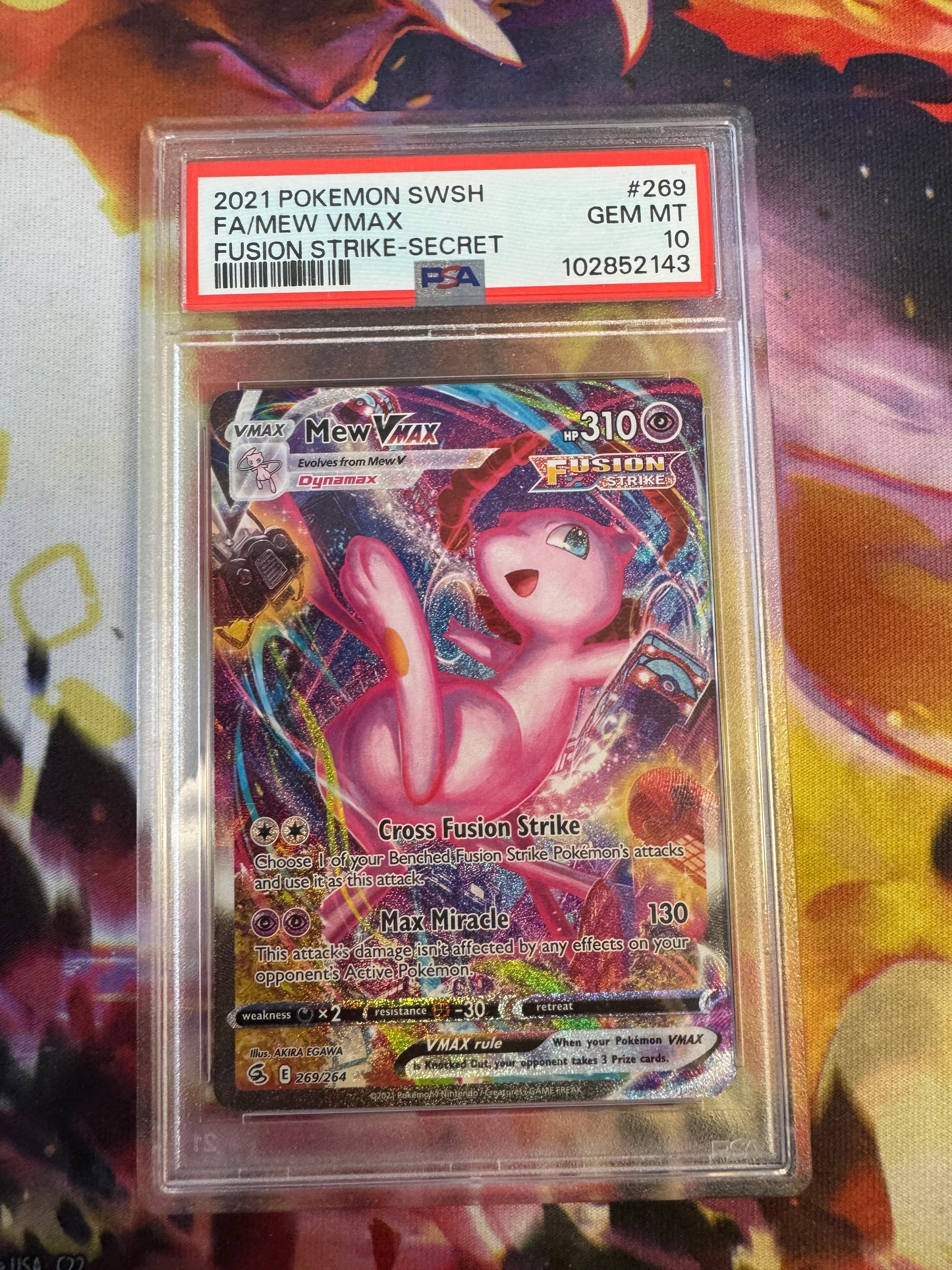 Mew VMAX #269 Pokemon Fusion Strike PSA 10